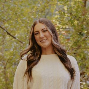 Meet your Posher, Abby